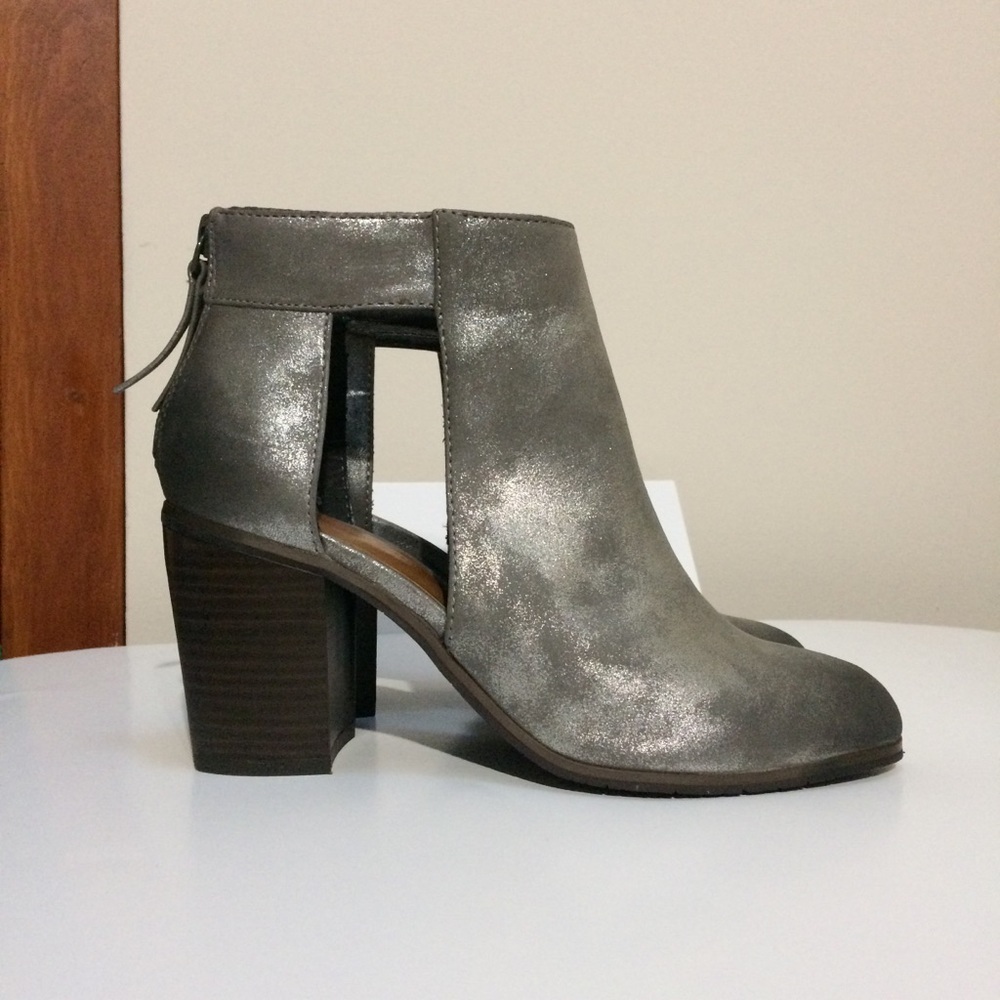 BC Born in California Metallic Cutout Ankle Bootie